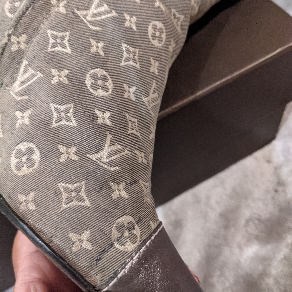 Vintage Louis Vuitton Boots - Picture 5 of 11